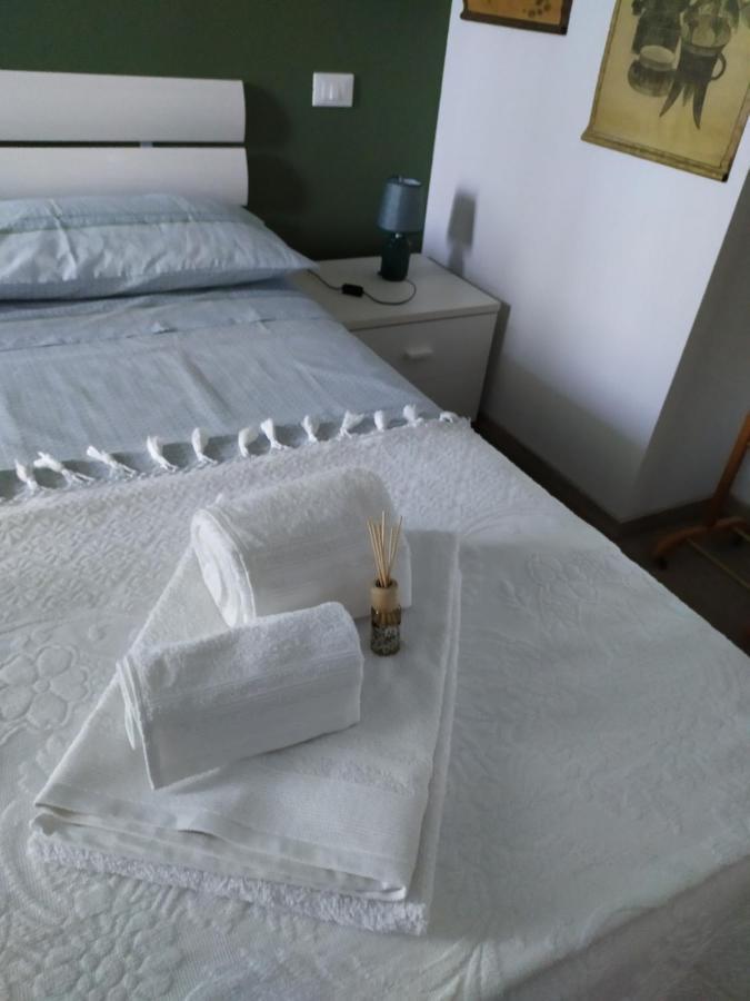 Casa Vacanze I Giardini Di Marzo San Giorgio di Mantova Exteriör bild